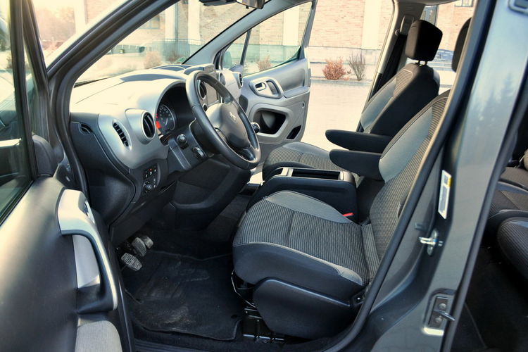 Peugeot Partner 1.6HDI(120KM) Lift Led Duża Navi Kamera Klimatronik Reling I Wł ASO zdjęcie 22