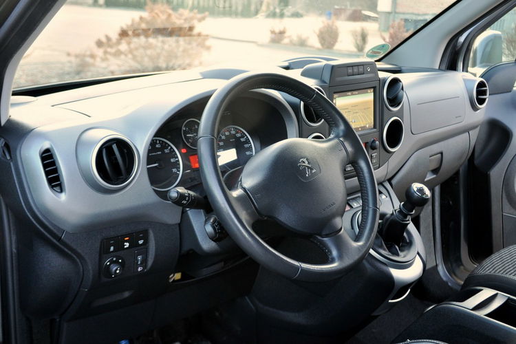 Peugeot Partner 1.6HDI(120KM) Lift Led Duża Navi Kamera Klimatronik Reling I Wł ASO zdjęcie 23