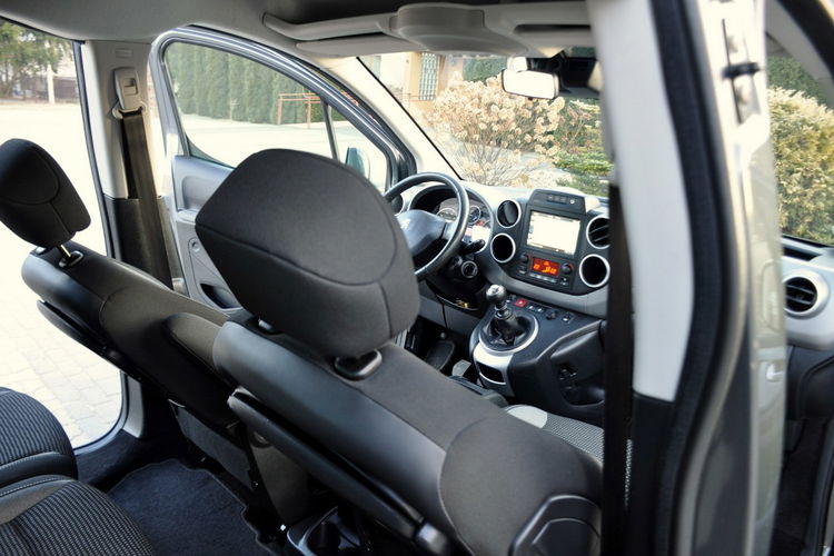 Peugeot Partner 1.6HDI(120KM) Lift Led Duża Navi Kamera Klimatronik Reling I Wł ASO zdjęcie 25