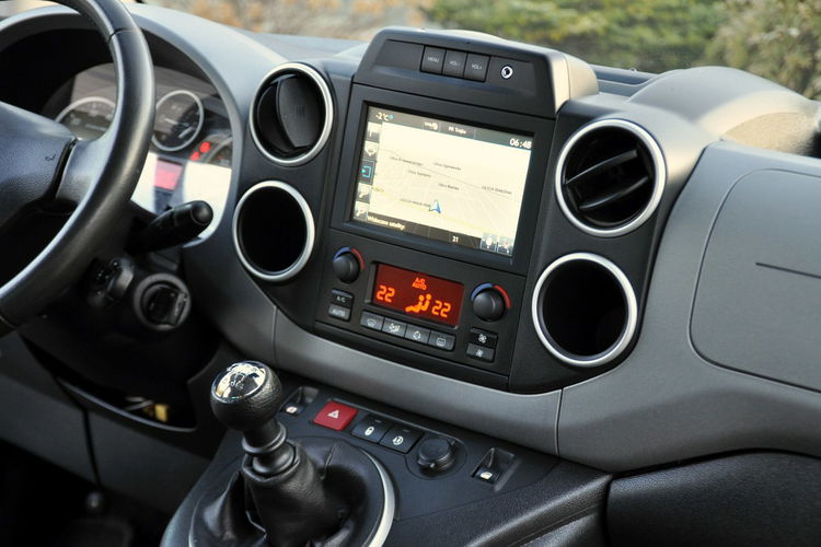 Peugeot Partner 1.6HDI(120KM) Lift Led Duża Navi Kamera Klimatronik Reling I Wł ASO zdjęcie 28