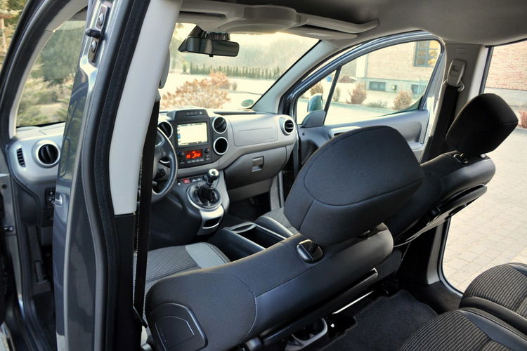 Peugeot Partner 1.6HDI(120KM) Lift Led Duża Navi Kamera Klimatronik Reling I Wł ASO zdjęcie 29