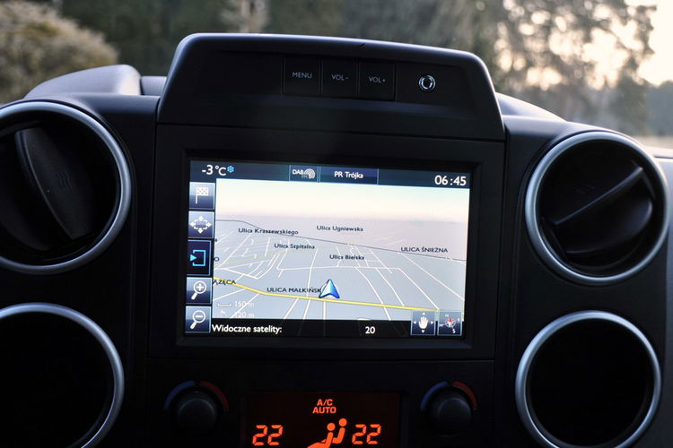 Peugeot Partner 1.6HDI(120KM) Lift Led Duża Navi Kamera Klimatronik Reling I Wł ASO zdjęcie 32