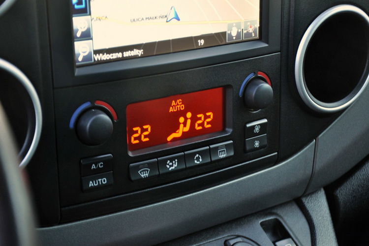 Peugeot Partner 1.6HDI(120KM) Lift Led Duża Navi Kamera Klimatronik Reling I Wł ASO zdjęcie 34