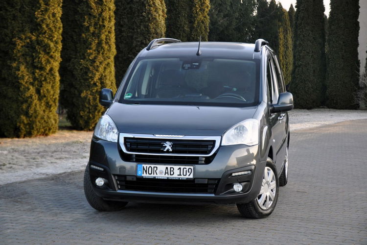 Peugeot Partner 1.6HDI(120KM) Lift Led Duża Navi Kamera Klimatronik Reling I Wł ASO zdjęcie 8