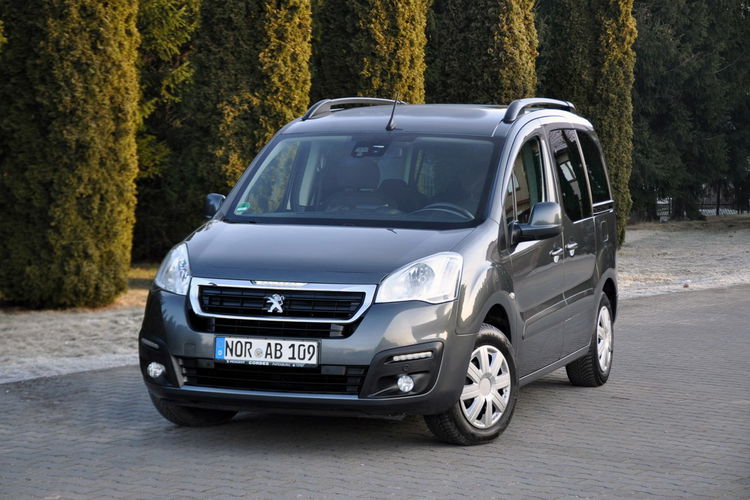 Peugeot Partner 1.6HDI(120KM) Lift Led Duża Navi Kamera Klimatronik Reling I Wł ASO zdjęcie 9