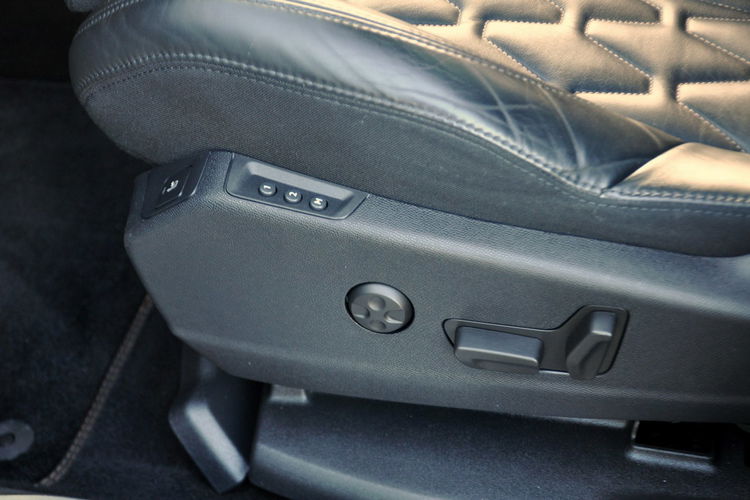 Peugeot 3008 2.0d(150KM)*GT*Virtual*Ful Led*Radar*Skóry*Navi*Kamera*Masaże*Alu18* zdjęcie 23