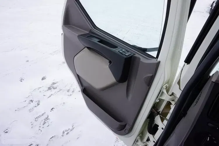 DAF / LF / 290 / E 6 / FIRANKA + WINDA / ŁAD. 9 970 KG / 19 PALET zdjęcie 38