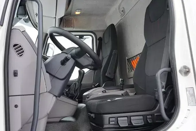 DAF / LF / 290 / E 6 / FIRANKA + WINDA / ŁAD. 9 970 KG / 19 PALET zdjęcie 7