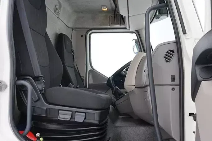 DAF / LF / 290 / E 6 / FIRANKA + WINDA / ŁAD. 9 970 KG / 19 PALET zdjęcie 8