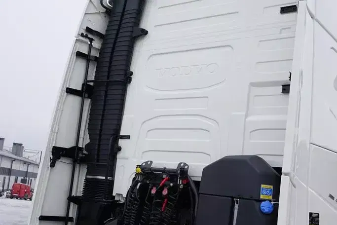 Volvo / FH / 460 / I – SAVE / XL / EURO 6 / ACC / I – COOL zdjęcie 24