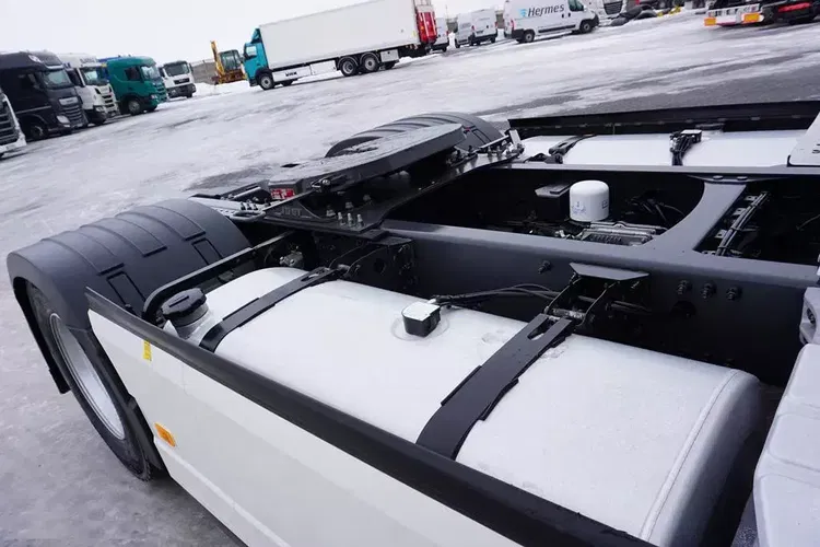 Volvo / FH / 460 / I – SAVE / XL / EURO 6 / ACC / I – COOL zdjęcie 26