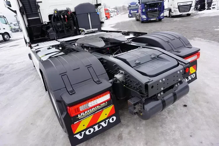 Volvo / FH / 460 / I – SAVE / XL / EURO 6 / ACC / I – COOL zdjęcie 27