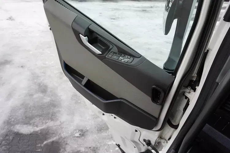 Volvo / FH / 460 / I – SAVE / XL / EURO 6 / ACC / I – COOL zdjęcie 32