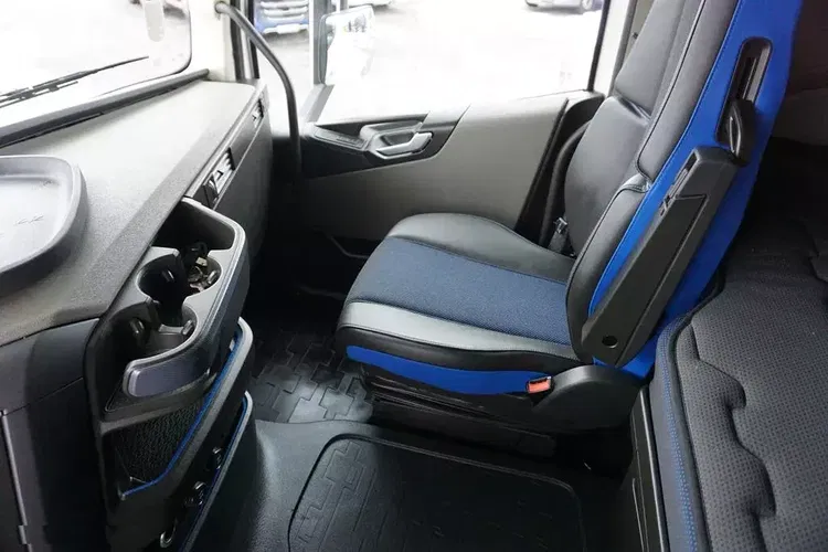 Volvo / FH / 460 / I – SAVE / XL / EURO 6 / ACC / I – COOL zdjęcie 33