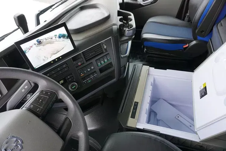 Volvo / FH / 460 / I – SAVE / XL / EURO 6 / ACC / I – COOL zdjęcie 9