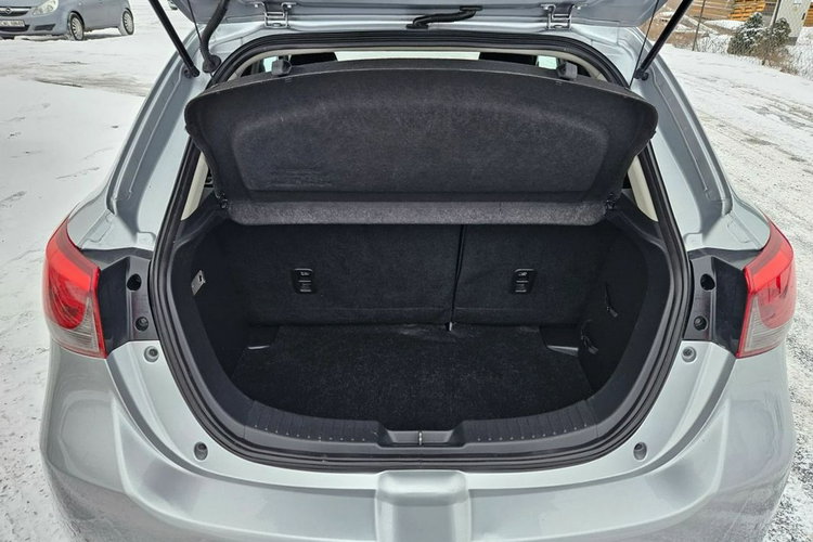 Mazda 2 1,5 SKYACTIV nawigacja klimatyzacja zarejestrowana zdjęcie 10