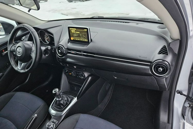 Mazda 2 1,5 SKYACTIV nawigacja klimatyzacja zarejestrowana zdjęcie 14
