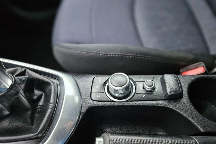 Mazda 2 1,5 SKYACTIV nawigacja klimatyzacja zarejestrowana zdjęcie 18