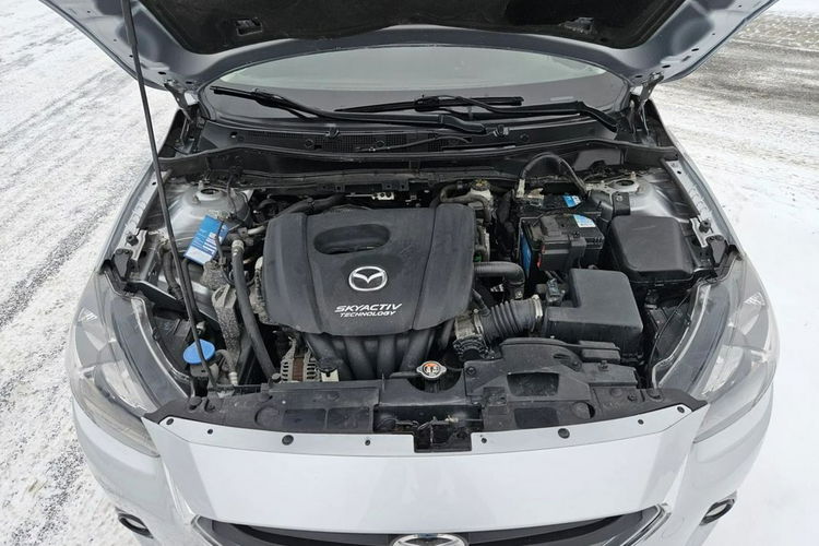 Mazda 2 1,5 SKYACTIV nawigacja klimatyzacja zarejestrowana zdjęcie 19