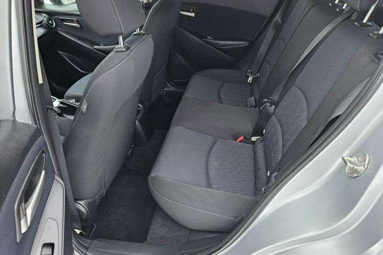 Mazda 2 1,5 SKYACTIV nawigacja klimatyzacja zarejestrowana zdjęcie 8