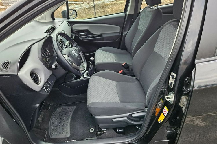 Toyota Yaris 1,33 VVT-i kamera klimatyzacja ładna zarejetrowana zdjęcie 3