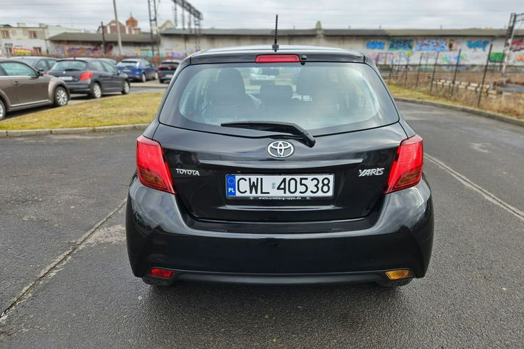 Toyota Yaris 1,33 VVT-i kamera klimatyzacja ładna zarejetrowana zdjęcie 6