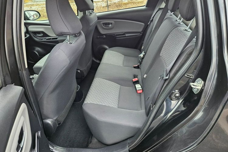 Toyota Yaris 1,33 VVT-i kamera klimatyzacja ładna zarejetrowana zdjęcie 7