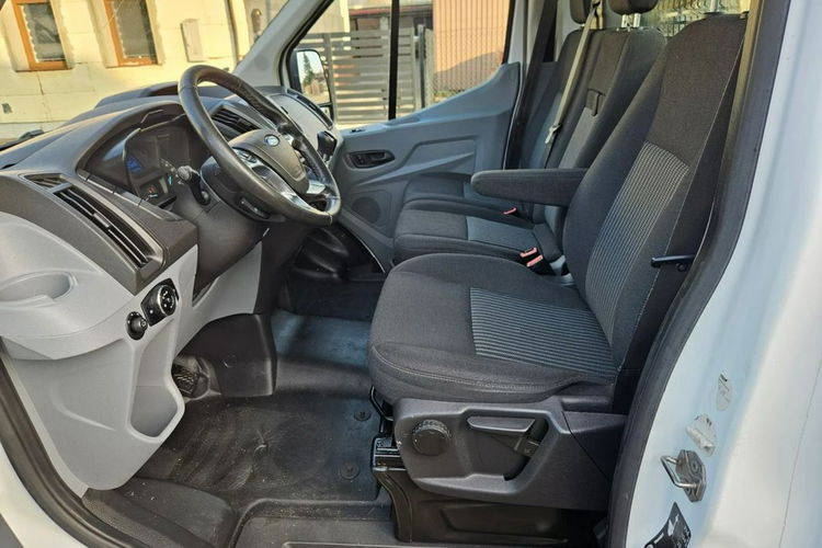 Ford Transit 2,0 Diesel klimatyzacja 157 000 km zadbany zarejestrowany zdjęcie 11