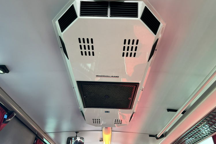 CARRIER A91164E3 , PODMIEJSKI , SZKOLNY AUTOBUS MAN CARRIER A91, szkolny 63 miejsc, Klima, Winda dla inwalidów zdjęcie 34