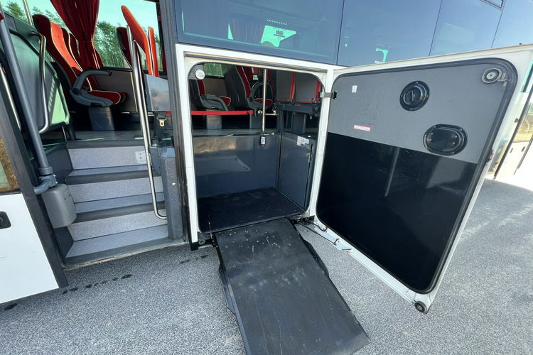 CARRIER A91164E3 , PODMIEJSKI , SZKOLNY AUTOBUS MAN CARRIER A91, szkolny 63 miejsc, Klima, Winda dla inwalidów zdjęcie 8