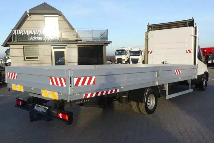 Iveco DAILY 70C18 / SKRZYNIA / FABRYCZNIE NOWE / NA PODUSZKACH / zdjęcie 7