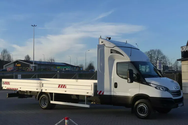 Iveco DAILY 70C18 / SKRZYNIA / FABRYCZNIE NOWE / NA PODUSZKACH / zdjęcie 9