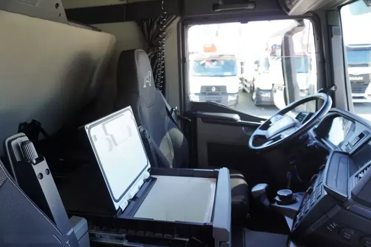 MAN TGS 33.510 6x6H BL SA / PTO zdjęcie 25