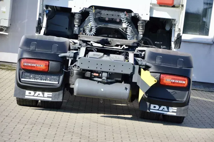 DAF XG 480 / ZF INTARDER / KLIMA POST. / OBROTOWY FOTEL / BOGATA WERSJA zdjęcie 13