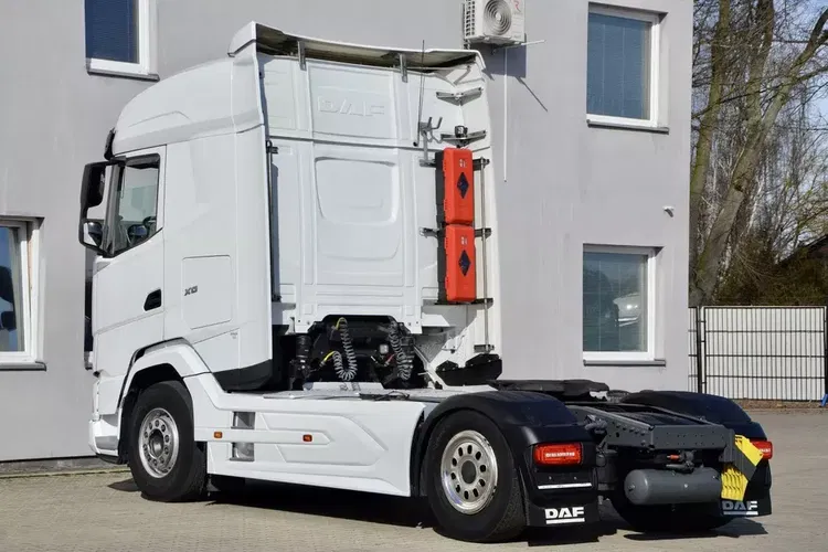 DAF XG 480 / ZF INTARDER / KLIMA POST. / OBROTOWY FOTEL / BOGATA WERSJA zdjęcie 14