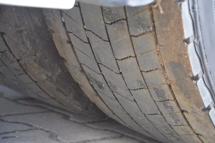 DAF XG 480 / ZF INTARDER / KLIMA POST. / OBROTOWY FOTEL / BOGATA WERSJA zdjęcie 26