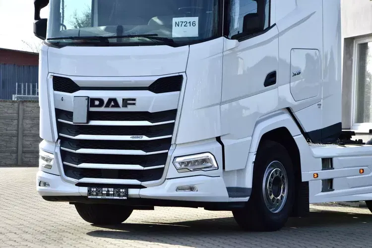 DAF XG 480 / ZF INTARDER / KLIMA POST. / OBROTOWY FOTEL / BOGATA WERSJA zdjęcie 3