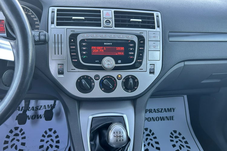 Ford Kuga zdjęcie 10