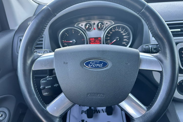 Ford Kuga zdjęcie 12