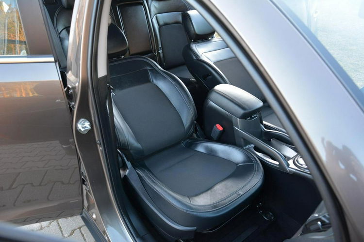 Kia Sportage 2.0MPI+Gaz Skóry Xenon Ledy Duża Navi Kamera Keyless go Alu 18 zdjęcie 21