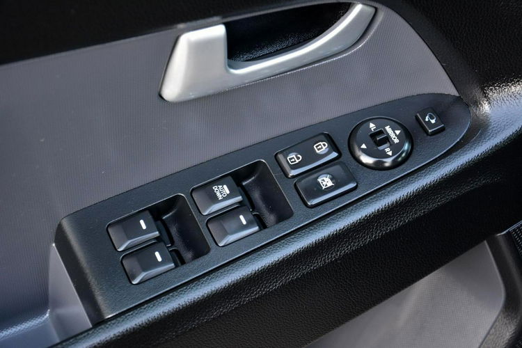 Kia Sportage 2.0MPI+Gaz Skóry Xenon Ledy Duża Navi Kamera Keyless go Alu 18 zdjęcie 35