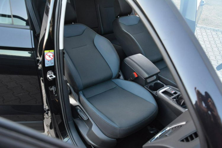 Seat Ateca Led Duża Navi El. Klapa bagażnika Front Assist Parktronic Alu17 zdjęcie 21