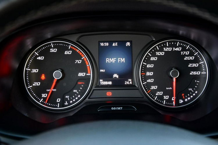 Seat Ateca Led Duża Navi El. Klapa bagażnika Front Assist Parktronic Alu17 zdjęcie 28