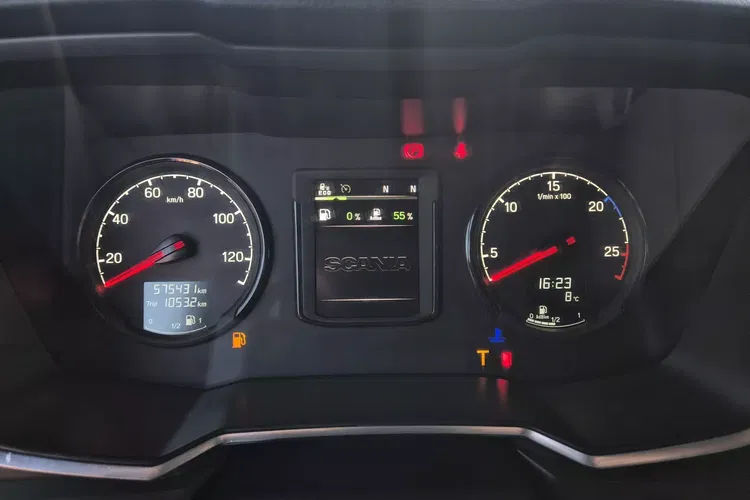 Scania S450 zdjęcie 31