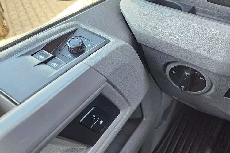 Volkswagen Crafter L4H2 69999zł NETTO 2.0TDi/140KM zdjęcie 20