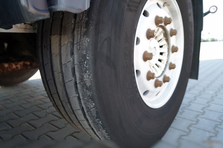 Feldbinder / CEMENTONACZEPA / 3 KOMORY / 37 000 L / SILOS / DO MATERIAŁÓW SYPKICH / OŚ PODNOSZONA / SAF / ALUFELGI zdjęcie 16