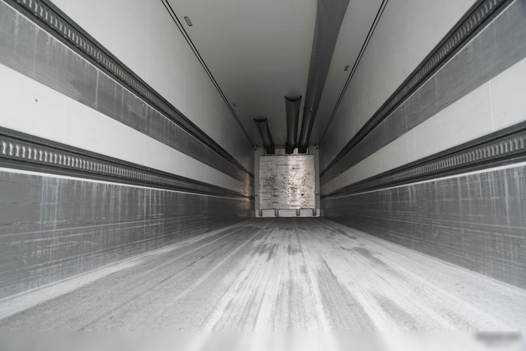 SCHMITZ CARGOBULL /CHŁODNIA / AGREGAT SCHMITZ TKM / 2x OŚ PODNOSZONA / KOSZ NA PALETY / 2023 ROK / zdjęcie 15