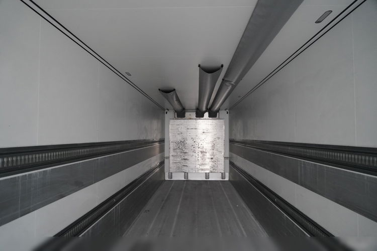 SCHMITZ CARGOBULL /CHŁODNIA / AGREGAT SCHMITZ TKM / 2x OŚ PODNOSZONA / KOSZ NA PALETY / 2023 ROK / zdjęcie 20