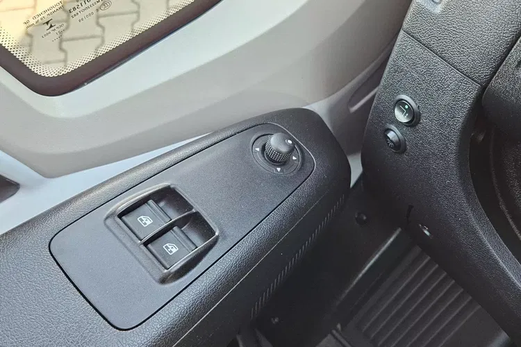 Peugeot boxer Kontener 8 ePAL 84900zł NETTO 2.2 HDi/140KM zdjęcie 19