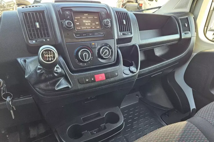 Peugeot boxer Kontener 8 ePAL 84900zł NETTO 2.2 HDi/140KM zdjęcie 26